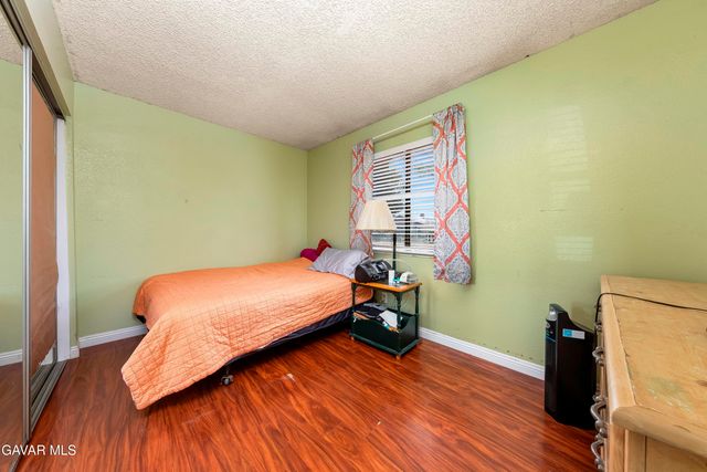 10731 E Avenue R-2, Littlerock, CA 93543