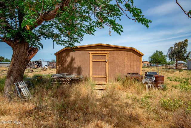 10731 E Avenue R-2, Littlerock, CA 93543