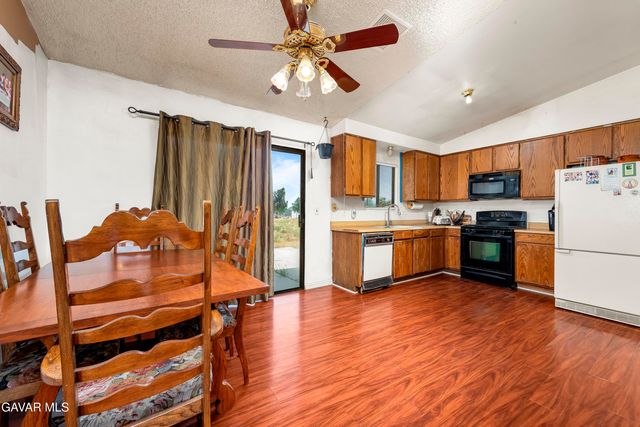 10731 E Avenue R-2, Littlerock, CA 93543