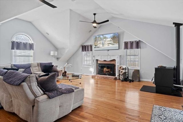 8 Wamsutta Ridge Rd., Charlton, MA 01507