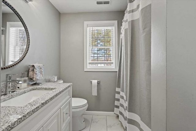 8 Wamsutta Ridge Rd., Charlton, MA 01507