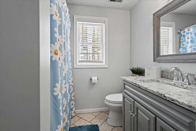 8 Wamsutta Ridge Rd., Charlton, MA 01507