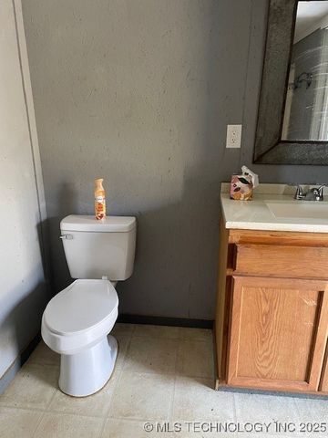 614 Hughes E, Stringtown, OK 74569