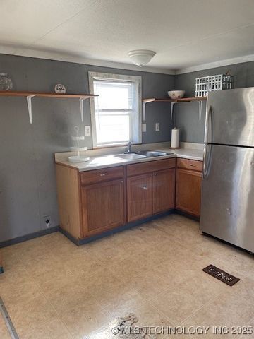 614 Hughes E, Stringtown, OK 74569