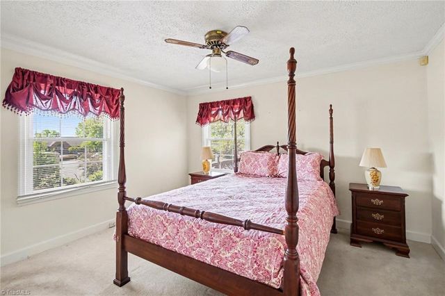 2910 Birchwood Drive, Winston-salem, NC 27103