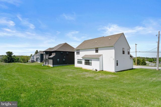 79 BECK RD, York, PA 17403
