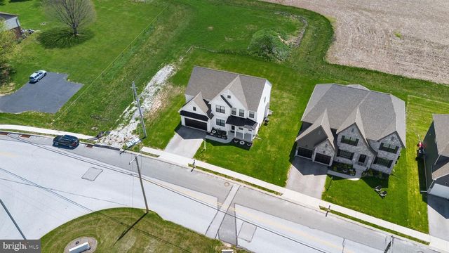 79 BECK RD, York, PA 17403