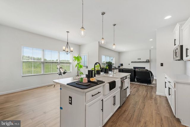 79 BECK RD, York, PA 17403