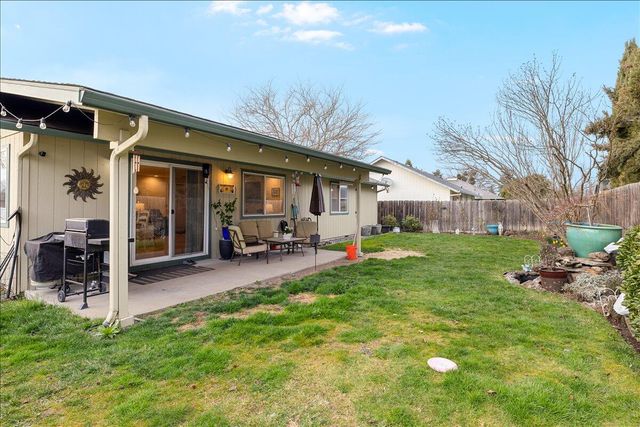 1565 Toralon Drive, Medford, OR 97501