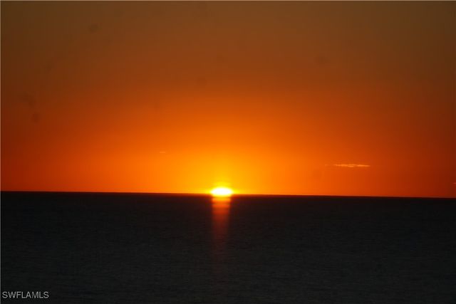 5 Bluebill AVE 209, Naples, FL 34108