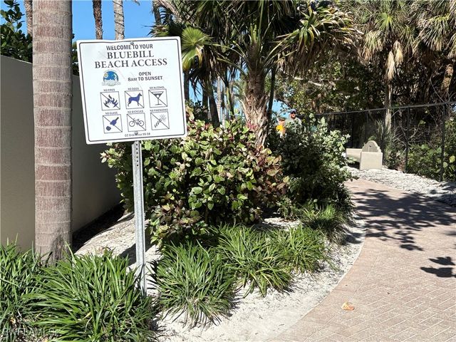 5 Bluebill AVE 209, Naples, FL 34108