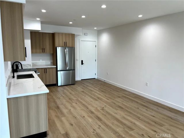 8016 Fair 203, Sun Valley, CA 91352