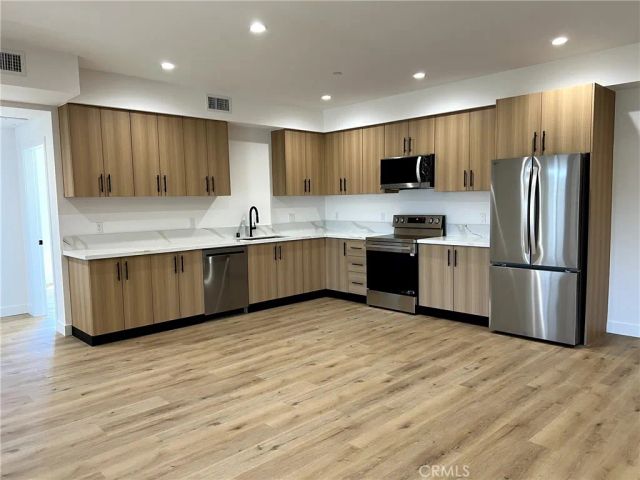 8016 Fair 203, Sun Valley, CA 91352