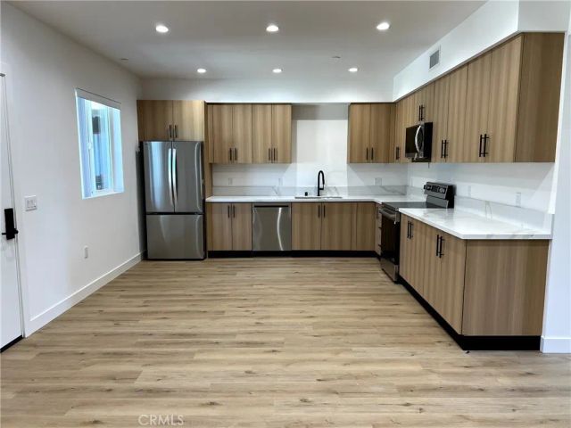 8016 Fair 203, Sun Valley, CA 91352