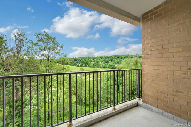 100 E Hartsdale Avenue 5GE, Hartsdale, NY 10530