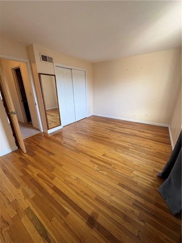 1234 Pennsbury Blvd, Pennsbury, PA 15205