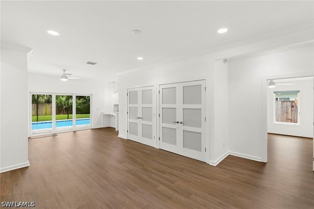 1128 Hilltop DR, Naples, FL 34103