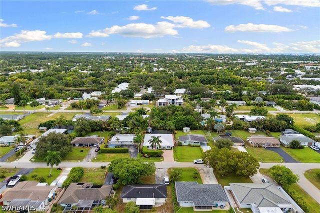 1128 Hilltop DR, Naples, FL 34103
