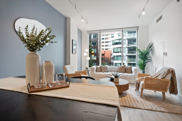 318 Spear St 4H, San Francisco, CA 94105