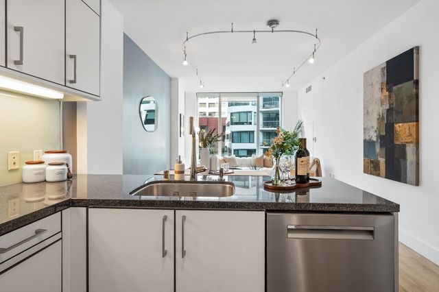 318 Spear St 4H, San Francisco, CA 94105