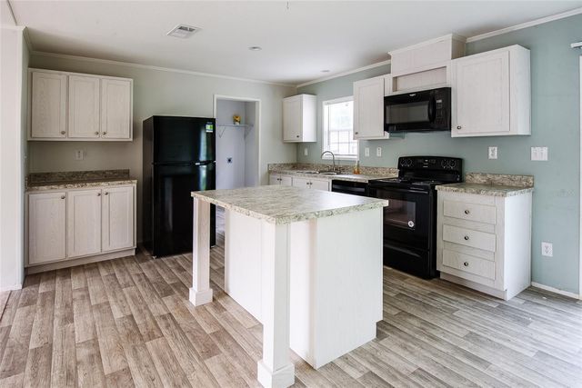 3205 J AND J MANOR ROAD, Lakeland, FL 33810