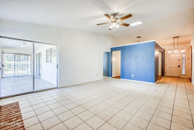 1613 LARRY WADKINS Drive, El Paso, TX 79936