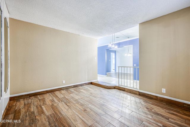 1613 LARRY WADKINS Drive, El Paso, TX 79936