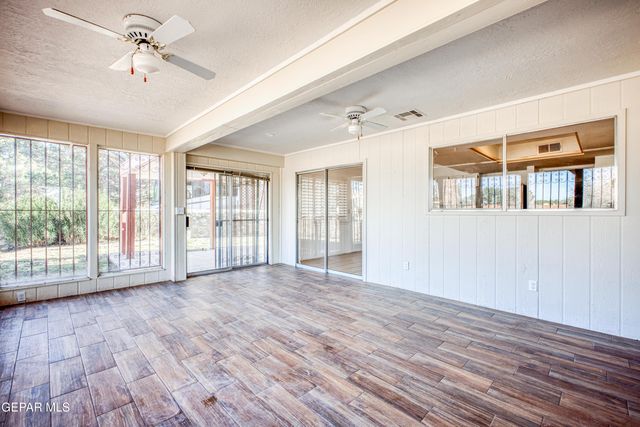 1613 LARRY WADKINS Drive, El Paso, TX 79936