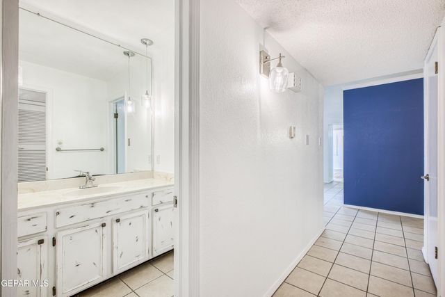 1613 LARRY WADKINS Drive, El Paso, TX 79936