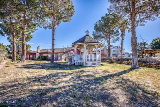 1613 LARRY WADKINS Drive, El Paso, TX 79936