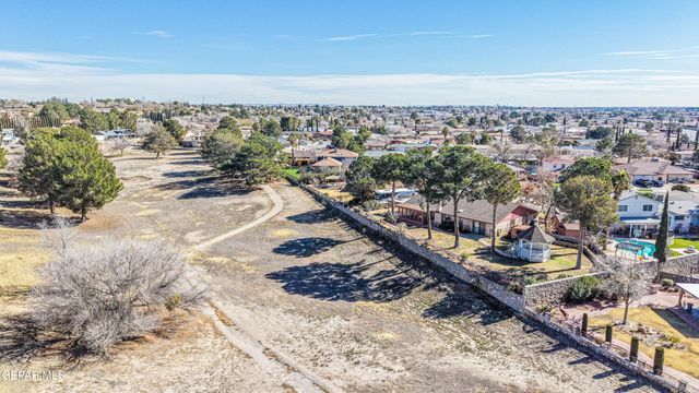 1613 LARRY WADKINS Drive, El Paso, TX 79936