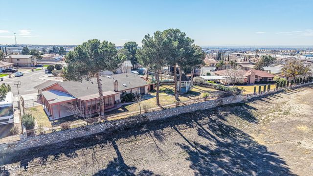 1613 LARRY WADKINS Drive, El Paso, TX 79936