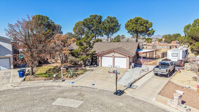 1613 LARRY WADKINS Drive, El Paso, TX 79936