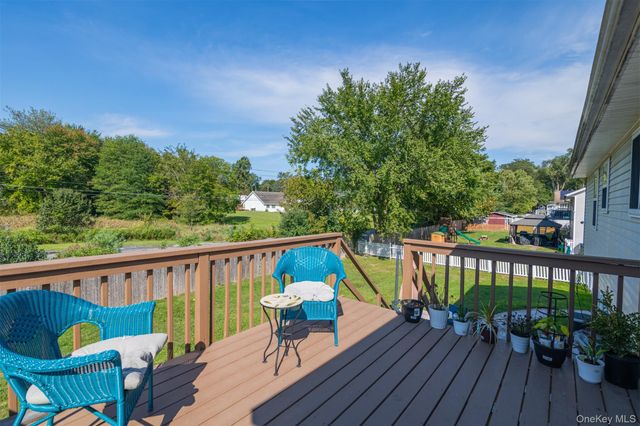 8 Bernadette Way, Washingtonville, NY 10992