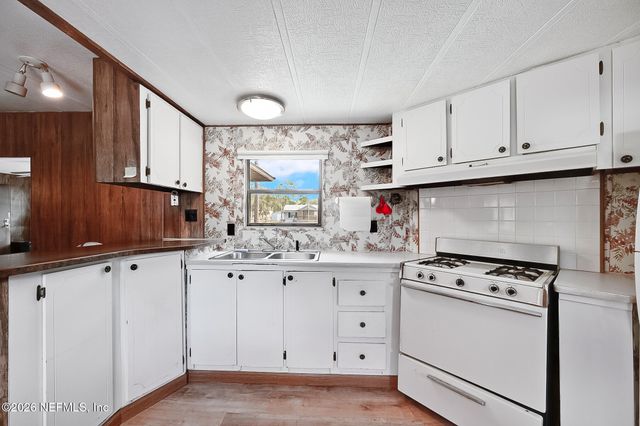 123 MILLER Road, Pomona Park, FL 32181