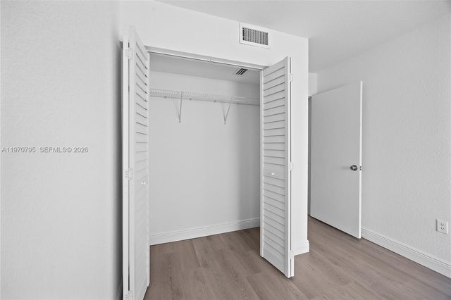 4990 E Sabal Palm Blvd 202, Tamarac, FL 33319