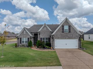 230 Magnolia Gardens Drive, Hernando, MS 38632