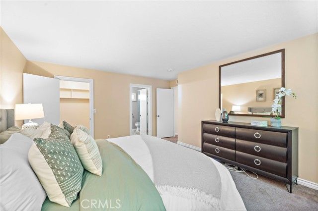 9111 Blackbird Avenue, Fountain Valley, CA 92708