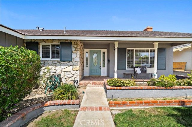 9111 Blackbird Avenue, Fountain Valley, CA 92708