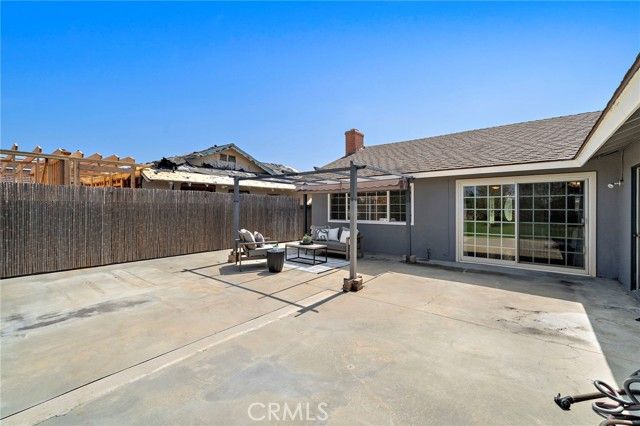 9111 Blackbird Avenue, Fountain Valley, CA 92708