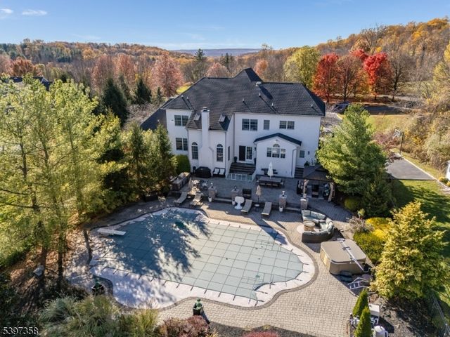 16 Perry Rd, Clinton Twp., NJ 08801