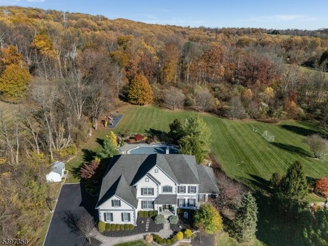 16 Perry Rd, Clinton Twp., NJ 08801