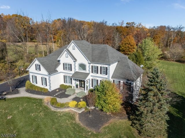 16 Perry Rd, Clinton Twp., NJ 08801