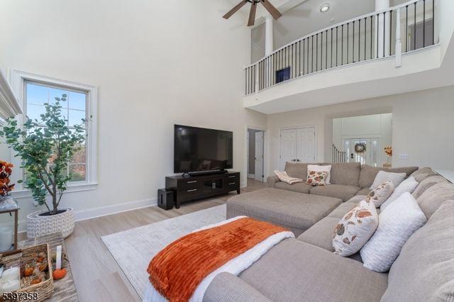 16 Perry Rd, Clinton Twp., NJ 08801