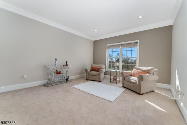 16 Perry Rd, Clinton Twp., NJ 08801