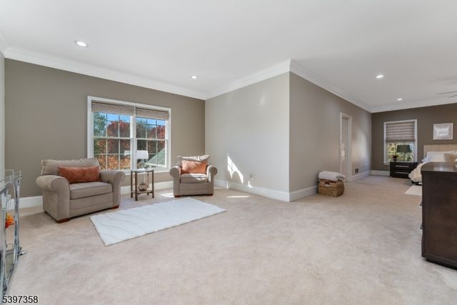 16 Perry Rd, Clinton Twp., NJ 08801