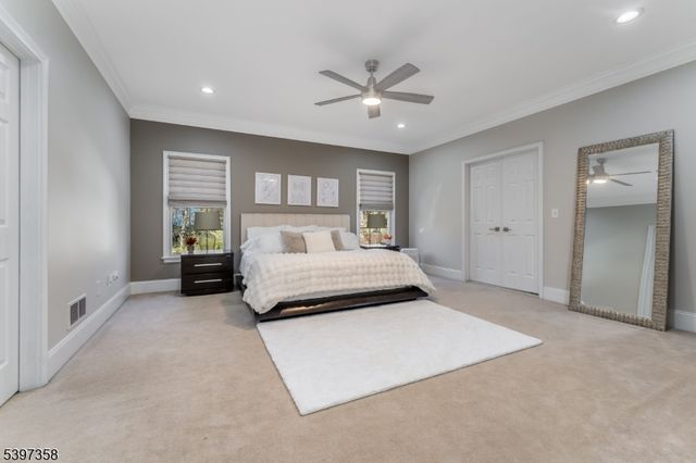 16 Perry Rd, Clinton Twp., NJ 08801