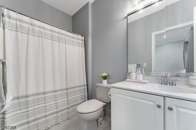 16 Perry Rd, Clinton Twp., NJ 08801