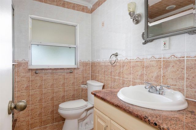 4218 24TH AVENUE N, St Petersburg, FL 33713