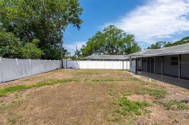4218 24TH AVENUE N, St Petersburg, FL 33713